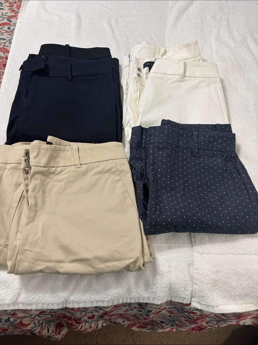 Ann Taylor Women's Shorts And Bermudas - Navy, White, Khaki, Navy Polka Dot